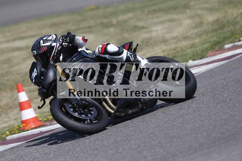 /21 17.06.2026  Ducati Schweiz Track Warmup ADR/Gruppe gelb/74